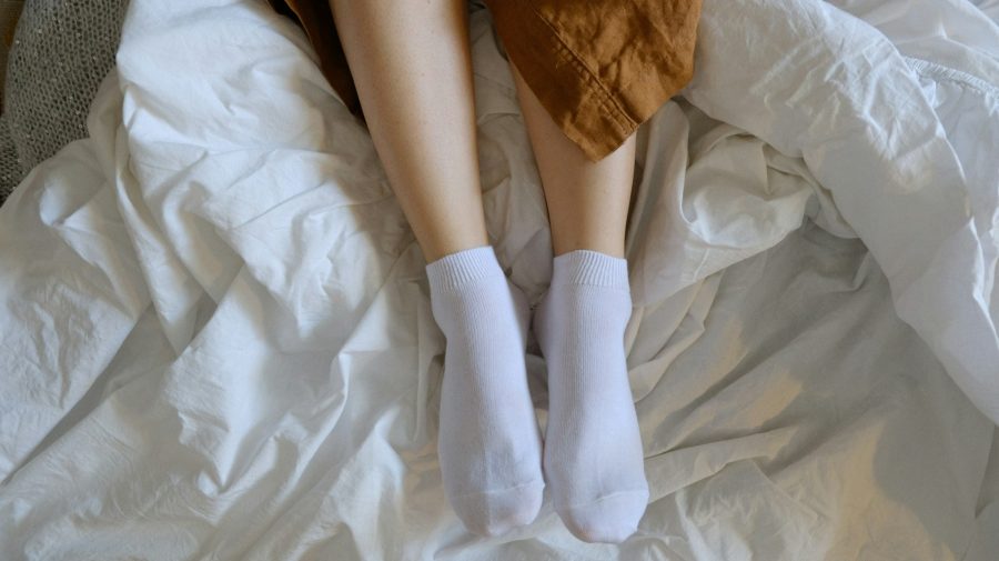 Chcete se zbavit studených nohou během spánku? Zvolte kvalitní matraci