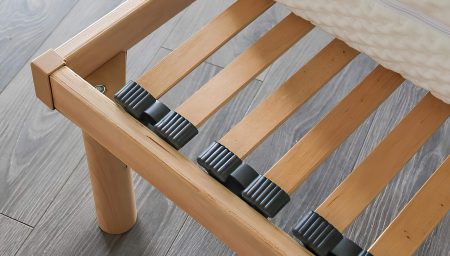 Jaký rošt položit do postele: lamelový, nebo laťkový?