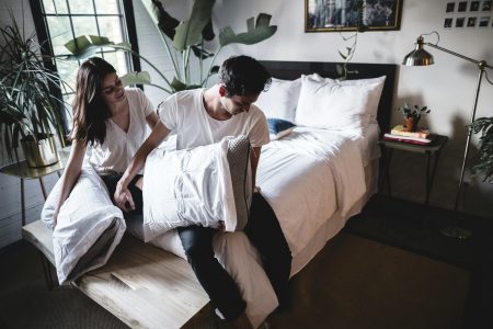 Oddělené ložnice pro páry: řešení, které nemusí znamenat konec blízkosti